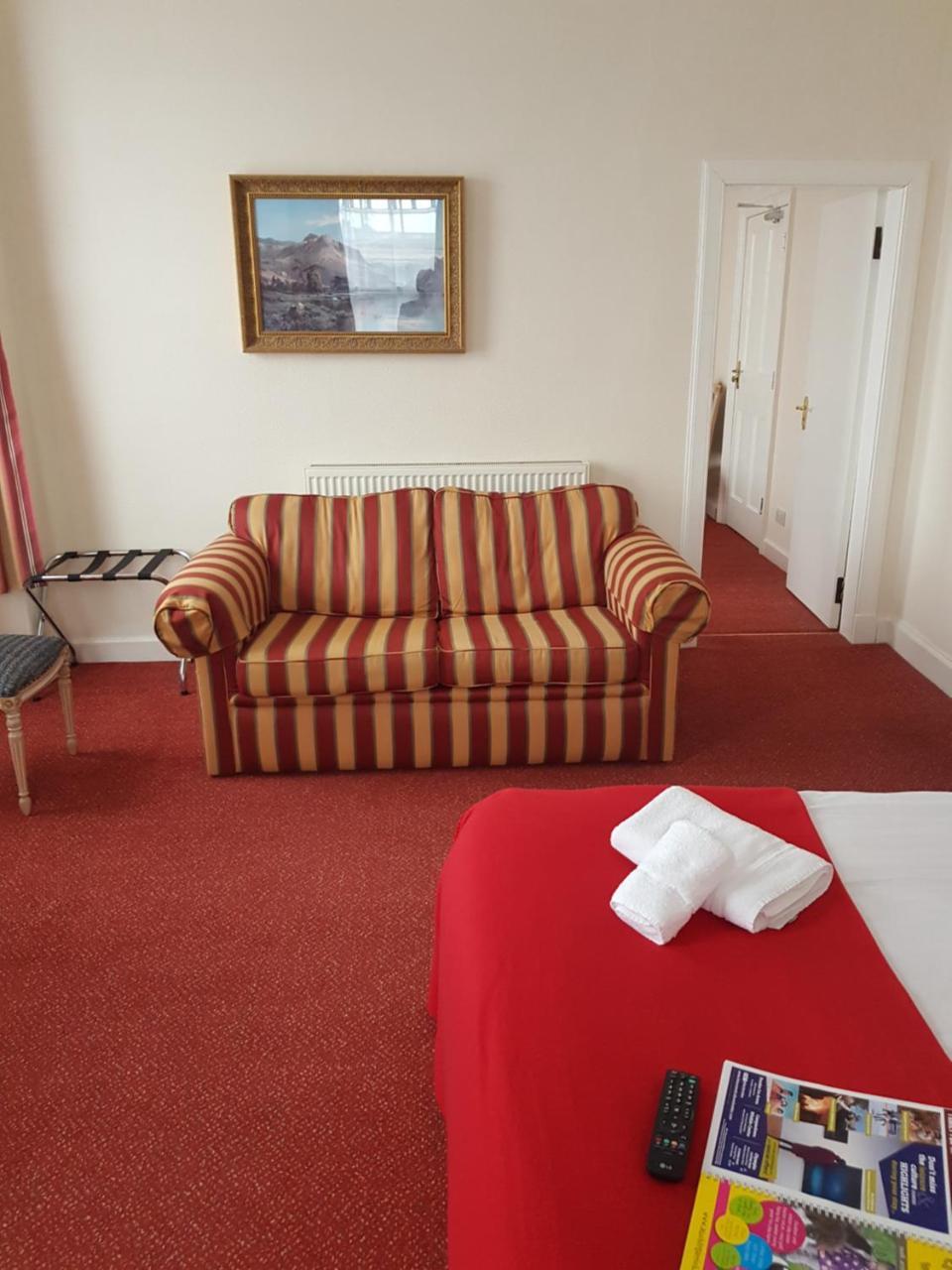 The Royal Hotel Blairgowrie and Rattray Eksteriør bilde